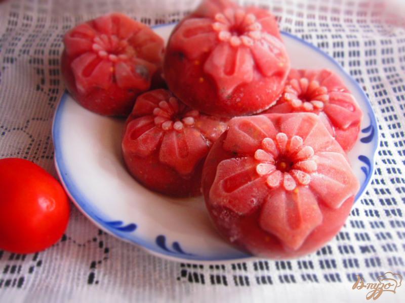 Фото приготовление рецепта: Замороженные помидоры на зиму шаг №5