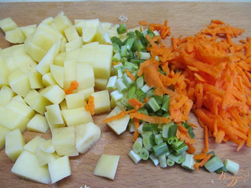 Фото приготовление рецепта: Овощной суп с цветной капустой шаг №1