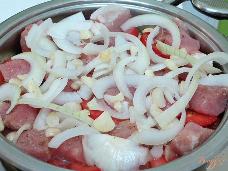 Фото приготовление рецепта: Мясо тушёное с овощами шаг №6