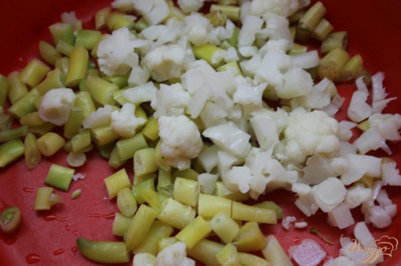 Фото приготовление рецепта: Овощной микс из спаржевой фасоли, брокколи, цветной капусты и кукурузы в заготовку шаг №2