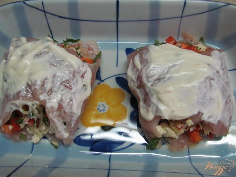 Фото приготовление рецепта: Фаршированные куриные грудки шаг №5