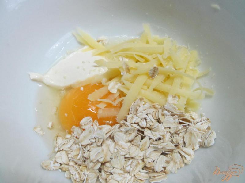 Фото приготовление рецепта: Котлеты в кляре из сыра с овсянкой шаг №1