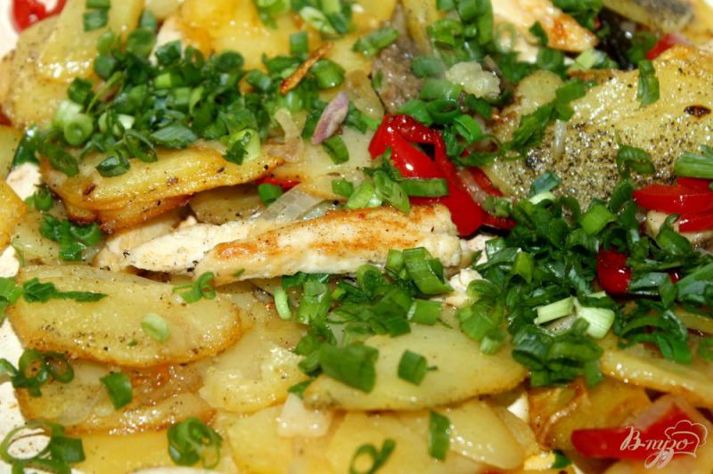 Фото приготовление рецепта: Картофель по - домашнему с курицей и телятиной шаг №5