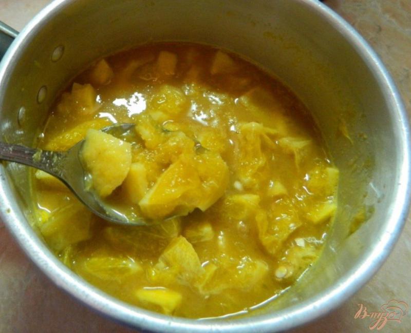 Фото приготовление рецепта: Курица в апельсиновом соусе шаг №4