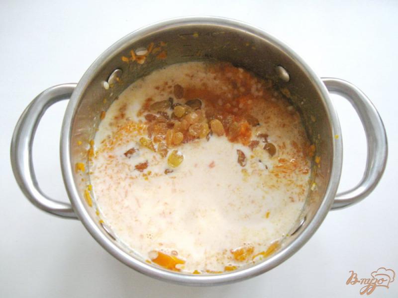 Фото приготовление рецепта: Тыквенная каша с рисом и изюмом шаг №5