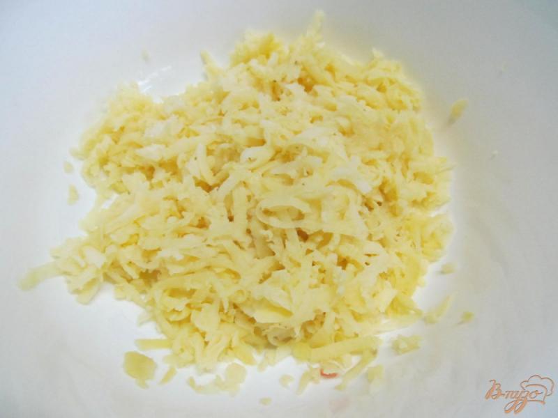 Фото приготовление рецепта: Зразы из картофеля грибов и маринованной капусты шаг №4