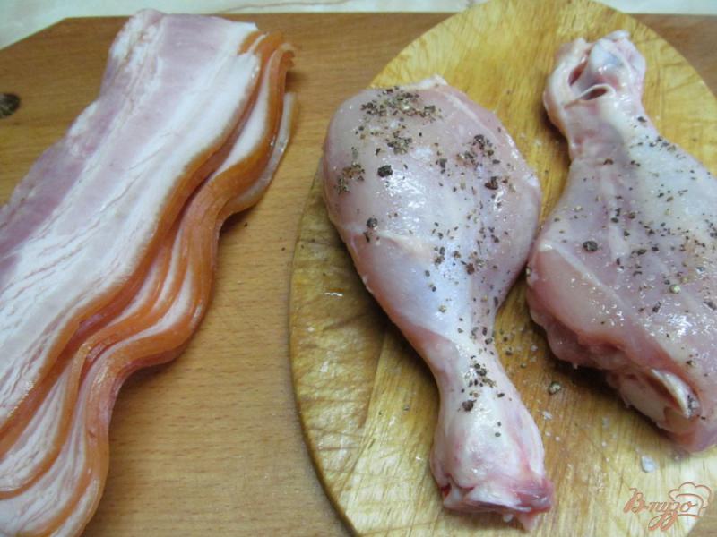 Фото приготовление рецепта: Куриные ножки в беконе шаг №1