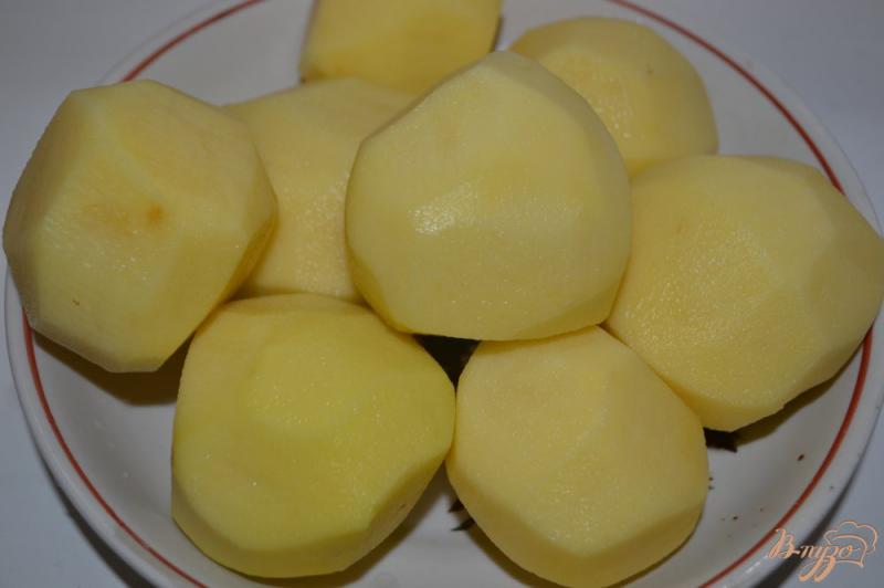 Фото приготовление рецепта: Стейки тушеные с картофелем в мультиварке шаг №5