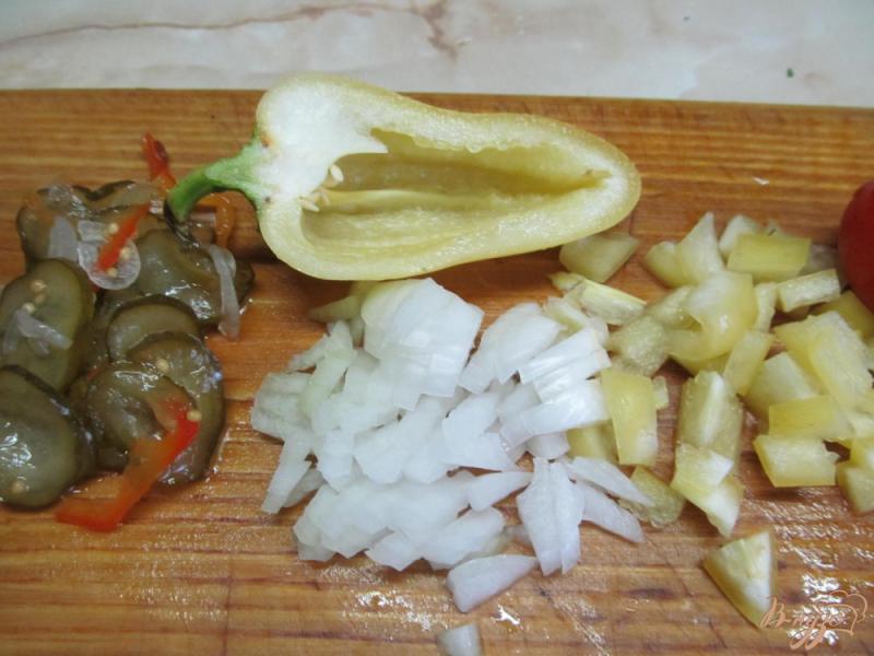 Фото приготовление рецепта: Салат из риса с овощами шаг №1