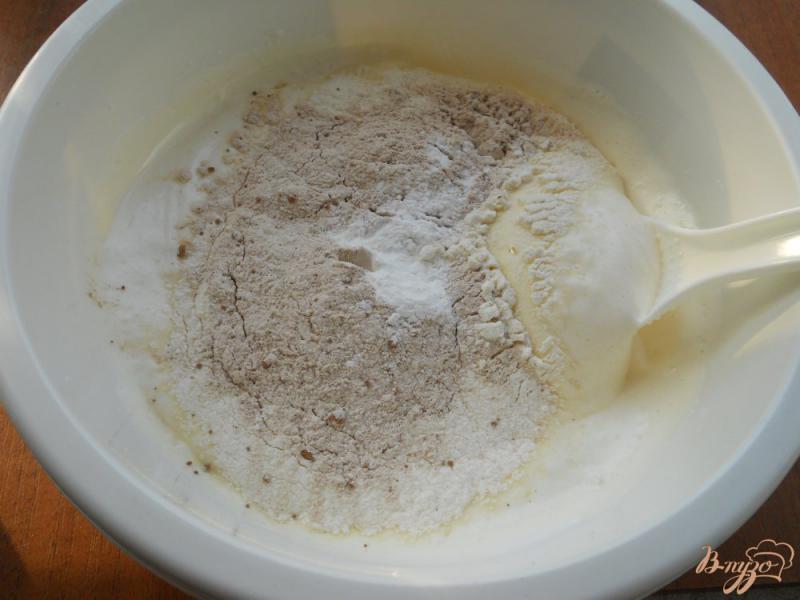 Фото приготовление рецепта: Пирожные с желейным творожным кремом шаг №3