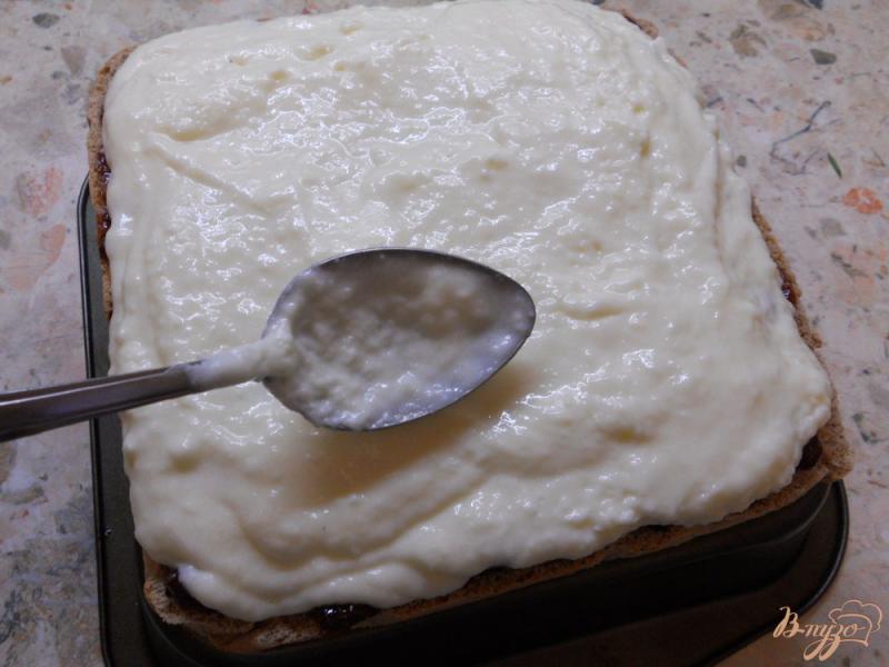 Фото приготовление рецепта: Пирожные с желейным творожным кремом шаг №12