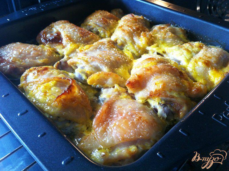 Фото приготовление рецепта: Куриные бедрышки в горчичном соусе шаг №5