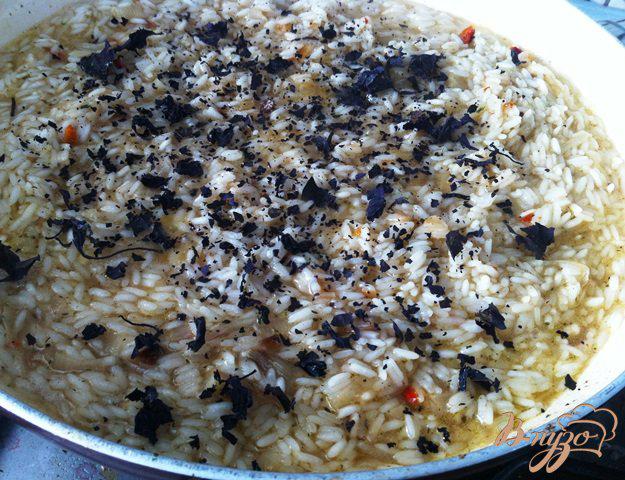Фото приготовление рецепта: Пряный рис на гарнир шаг №7