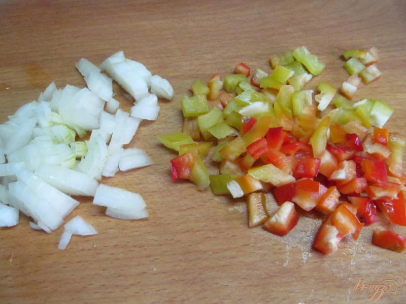 Фото приготовление рецепта: Картофельная запеканка с фаршем на сковороде шаг №1