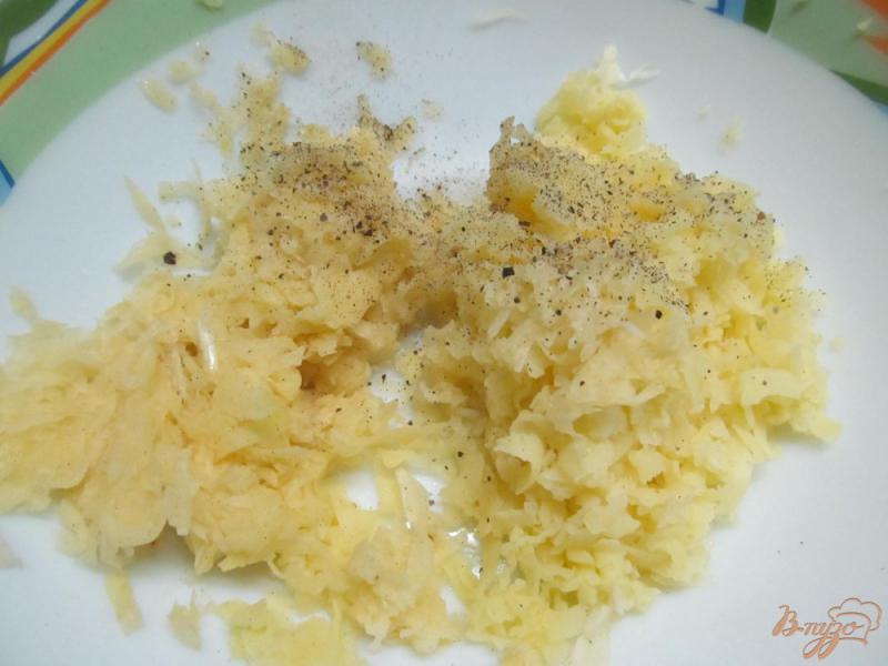 Фото приготовление рецепта: Картофельные пампушки с сыром и творогом шаг №1