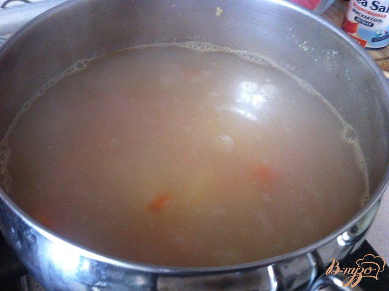 Фото приготовление рецепта: Рыбный суп шаг №4