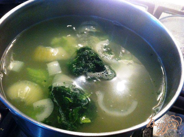 Фото приготовление рецепта: Суп-пюре овощной с рыбой шаг №5