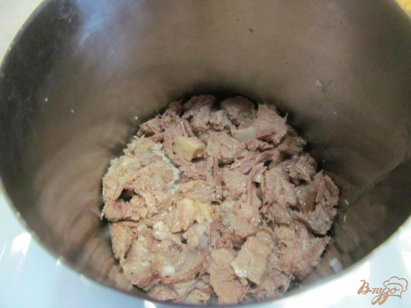 Фото приготовление рецепта: Салат из свиного языка с рисом и свеклой шаг №5