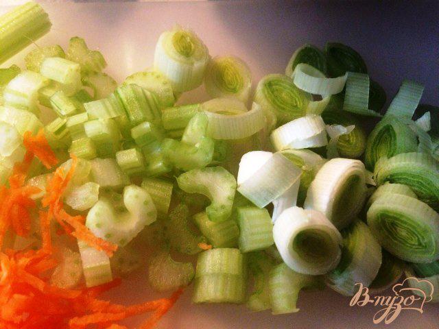Фото приготовление рецепта: Овощной суп из кролика для деток шаг №2