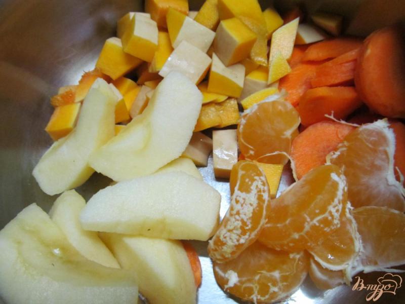 Фото приготовление рецепта: Рисовая каша с тыквой и мандарином шаг №1