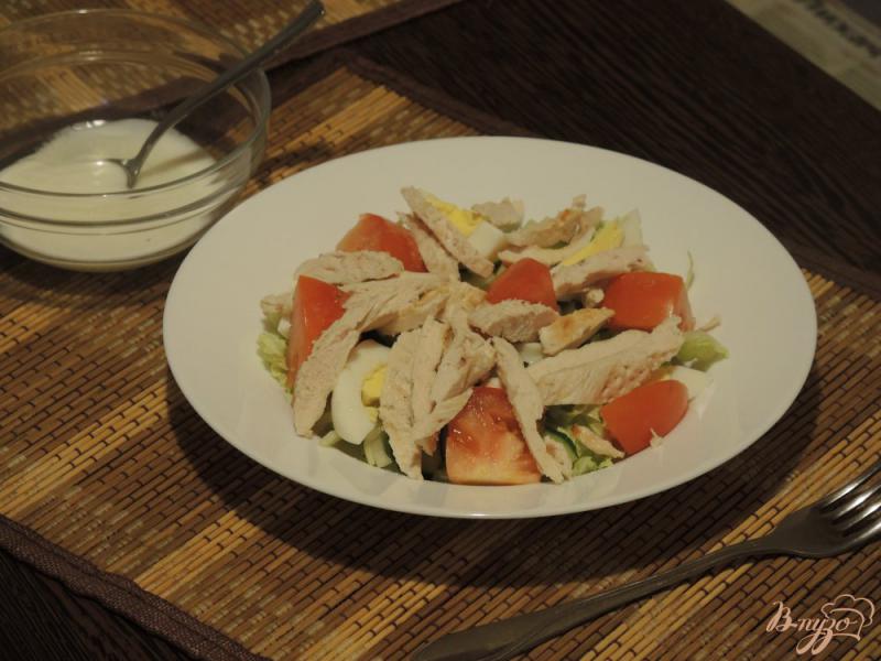 Фото приготовление рецепта: Салат с курицей «Наслаждение» шаг №5