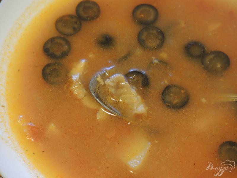 Фото приготовление рецепта: Томатный суп с треской в мультиварке шаг №8