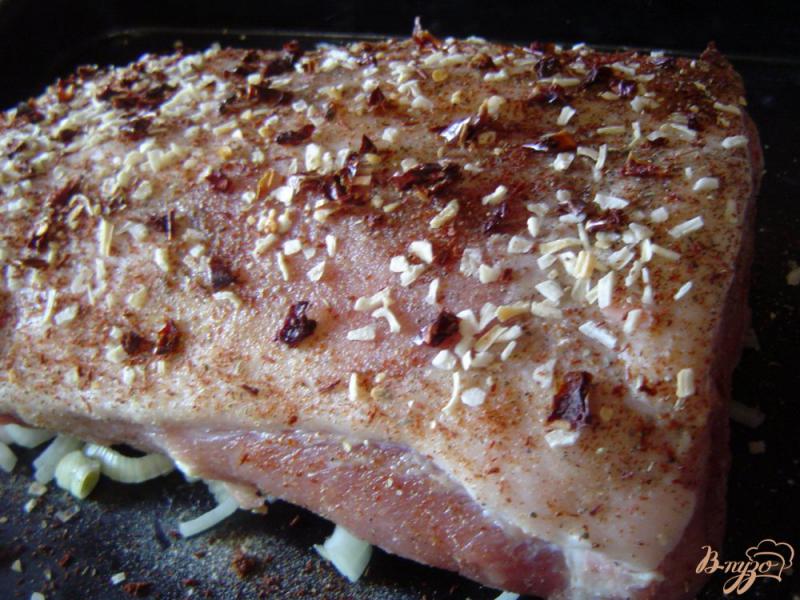 Фото приготовление рецепта: Запеченная свиная корейка шаг №6