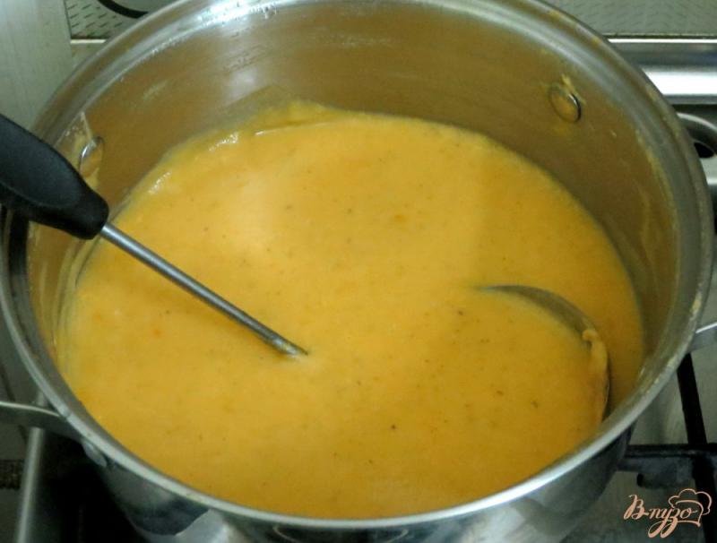 Фото приготовление рецепта: Тыквенный суп пюре шаг №8