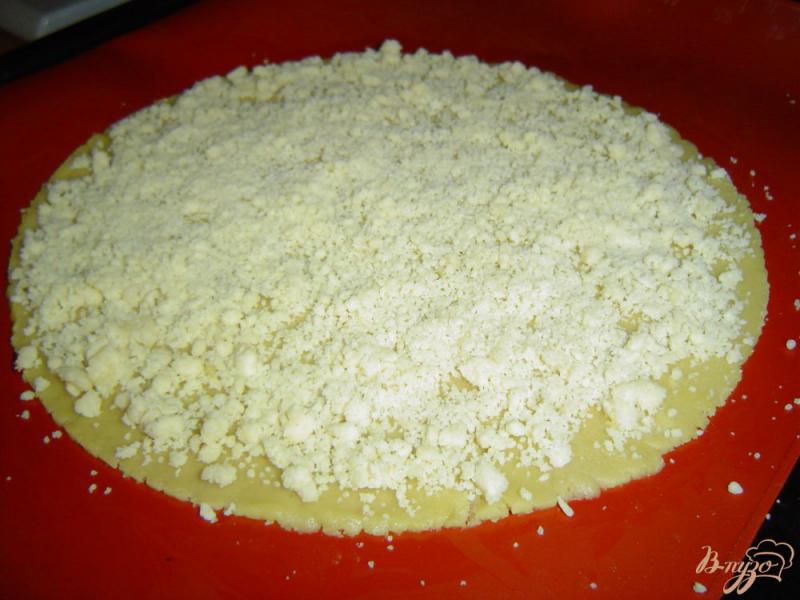 Фото приготовление рецепта: Торт со штрейзелем и малиновым джемом шаг №4