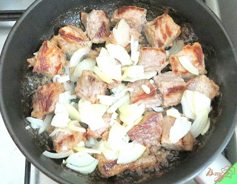 Фото приготовление рецепта: Свинина с острым перцем и аджикой шаг №3