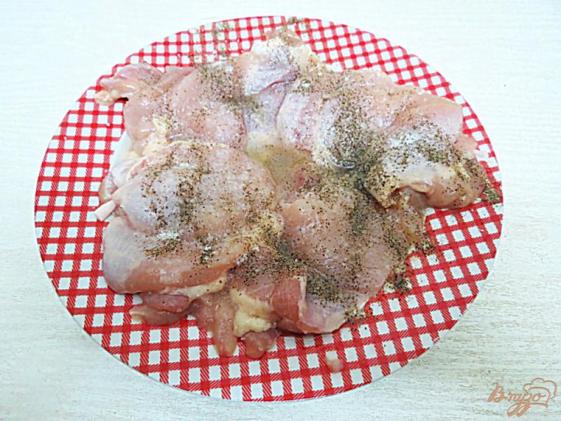 Фото приготовление рецепта: Курица жареная в панировке шаг №3