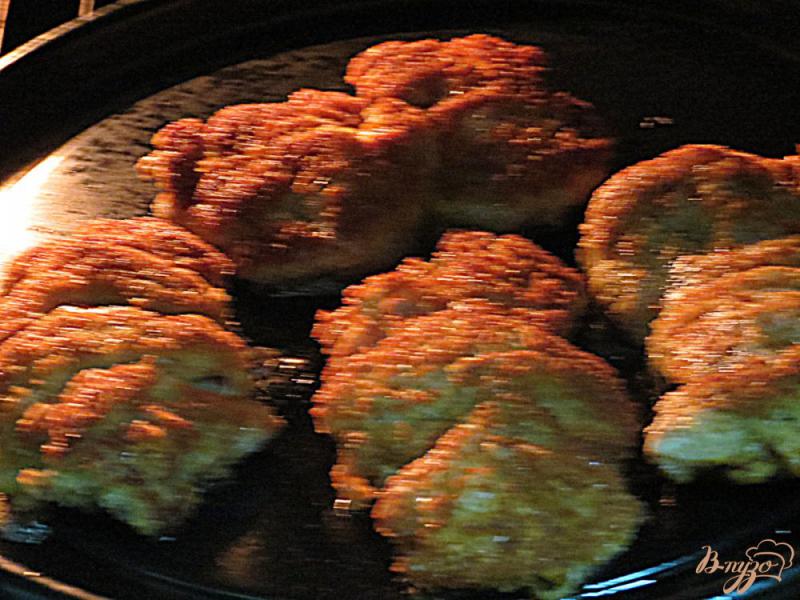 Фото приготовление рецепта: Курица жареная в панировке шаг №7