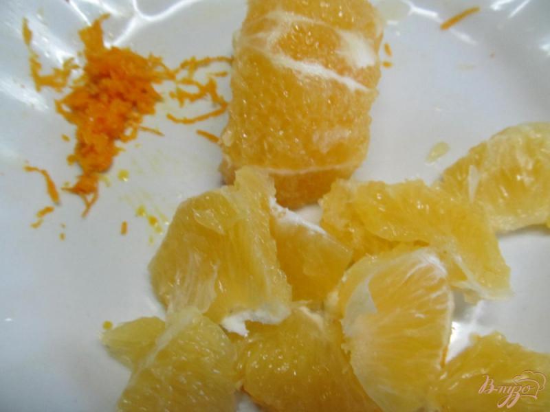 Фото приготовление рецепта: Блинчики с начинкой из творога с апельсином шаг №4