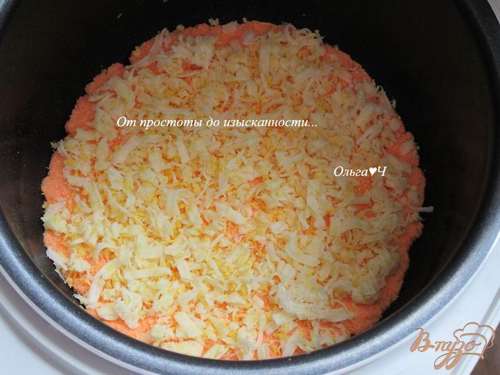 Фото приготовление рецепта: Морковная запеканка с сыром шаг №5