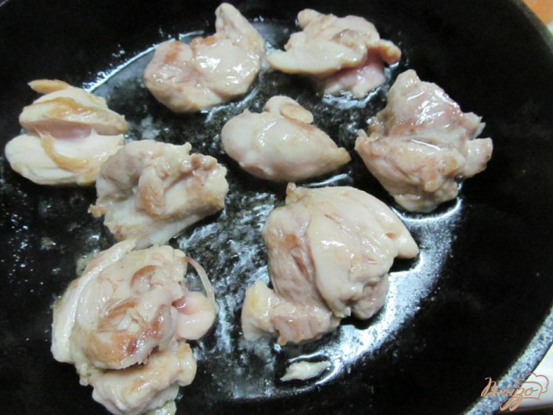 Фото приготовление рецепта: Курица с кус-кусом и шпинатом шаг №1