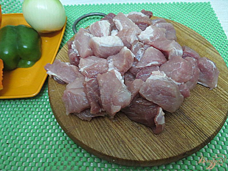 Фото приготовление рецепта: Свинина тушёная с тыквой шаг №2