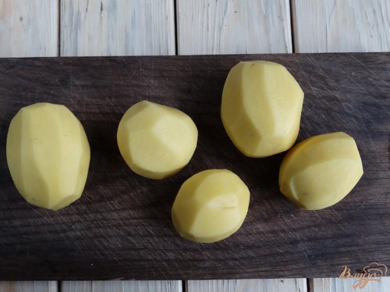 Фото приготовление рецепта: Картофельные гармошки с салом в мультиварке шаг №1