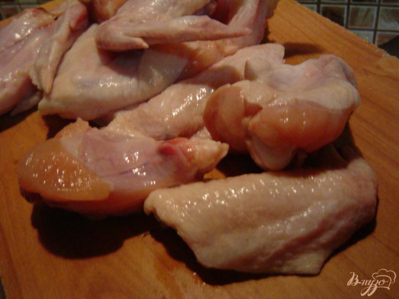 Фото приготовление рецепта: Крылышки в пикантном соусе (в мультиварке) шаг №1