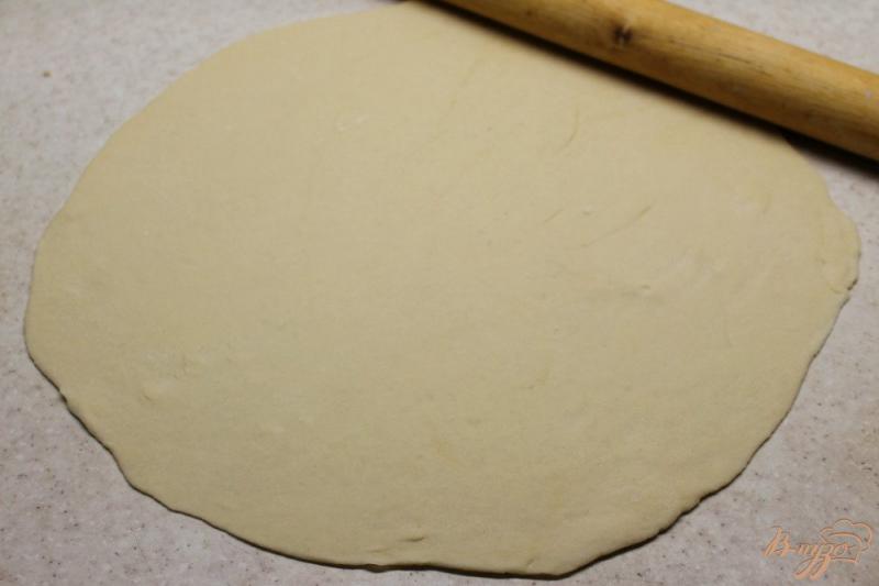 Фото приготовление рецепта: Тесто для пиццы на дрожжах шаг №6