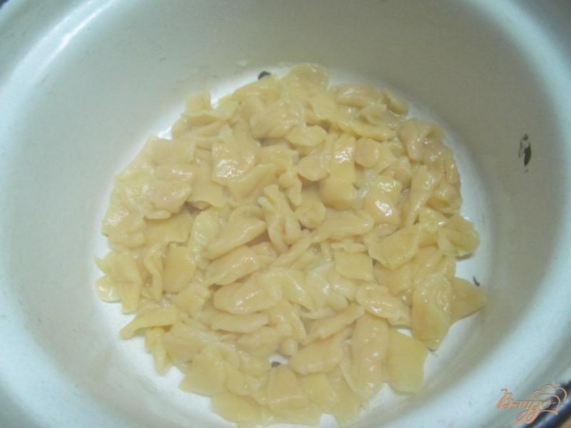 Фото приготовление рецепта: Домашние макароны с тыквой и кукурузой шаг №9