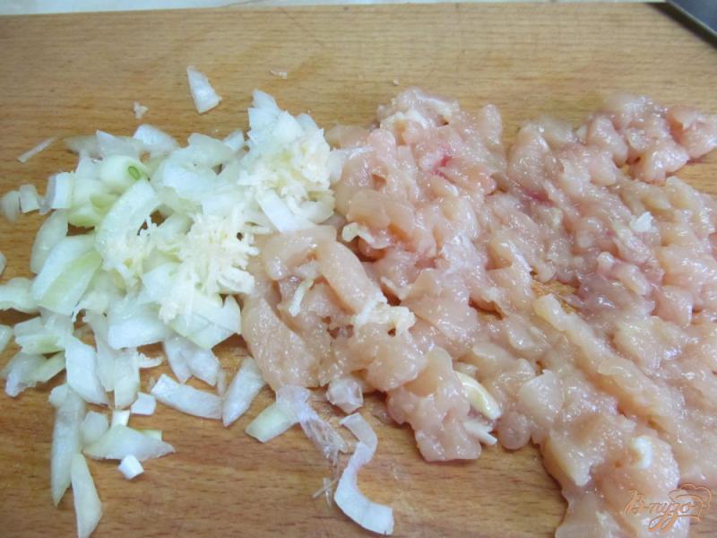 Фото приготовление рецепта: Рубленые котлеты из курицы с кетчупом шаг №1