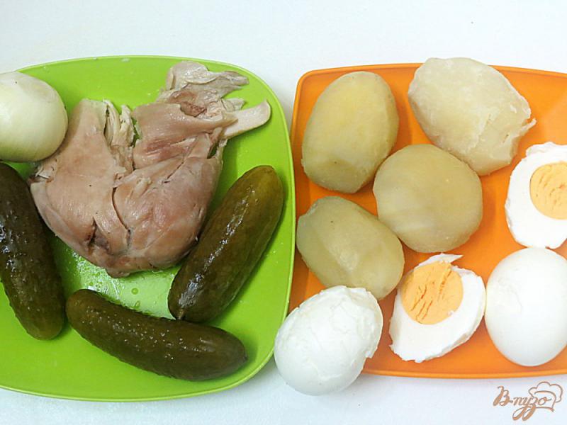 Фото приготовление рецепта: Картофельный салат с куриным мясом шаг №2