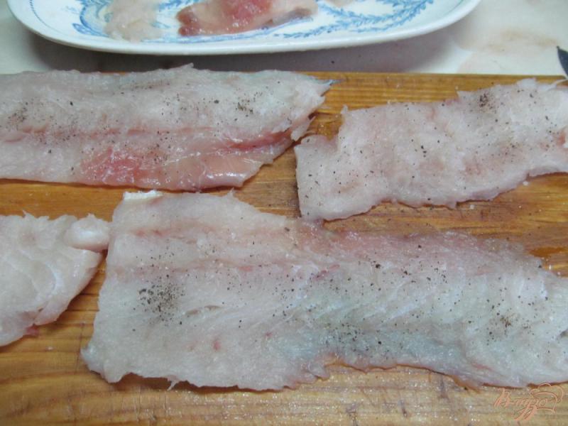 Фото приготовление рецепта: Рыбные котлеты с сыром шаг №1