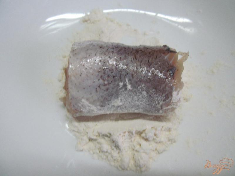 Фото приготовление рецепта: Рыбные котлеты с сыром шаг №3