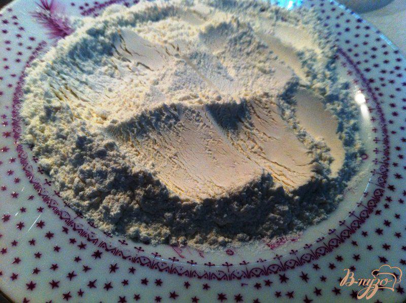 Фото приготовление рецепта: Говяжья печень с луком и сметаной шаг №3
