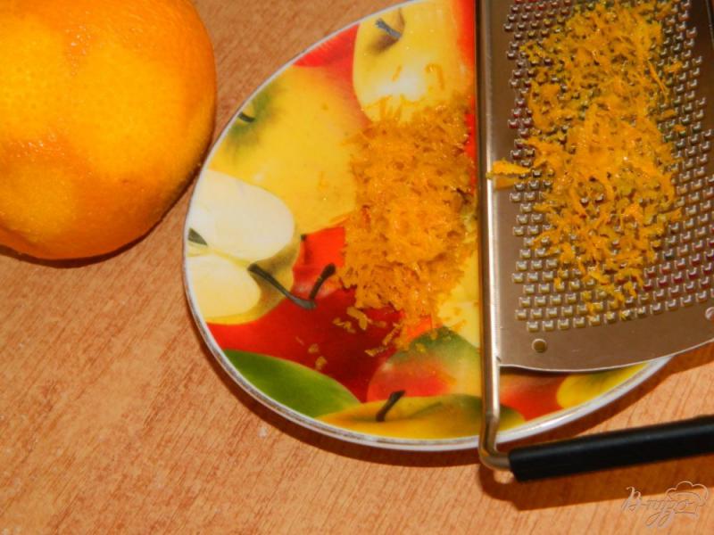 Фото приготовление рецепта: Оранжевые сырники с апельсиновым соусом шаг №3