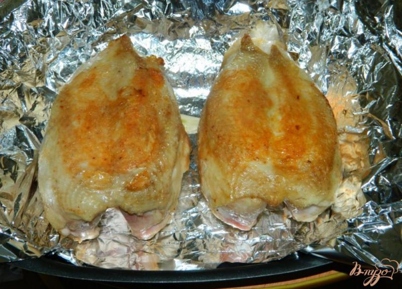 Фото приготовление рецепта: Куриные грудки, запечёные с овощами шаг №3