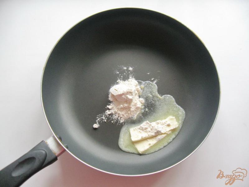 Фото приготовление рецепта: Тефтели в сливочно-огуречном соусе шаг №3