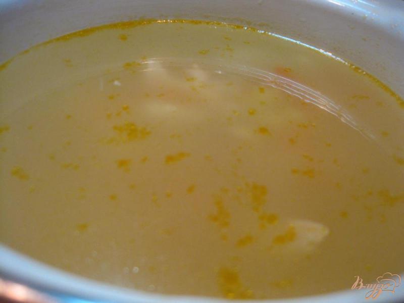 Фото приготовление рецепта: Суп с семгой шаг №5