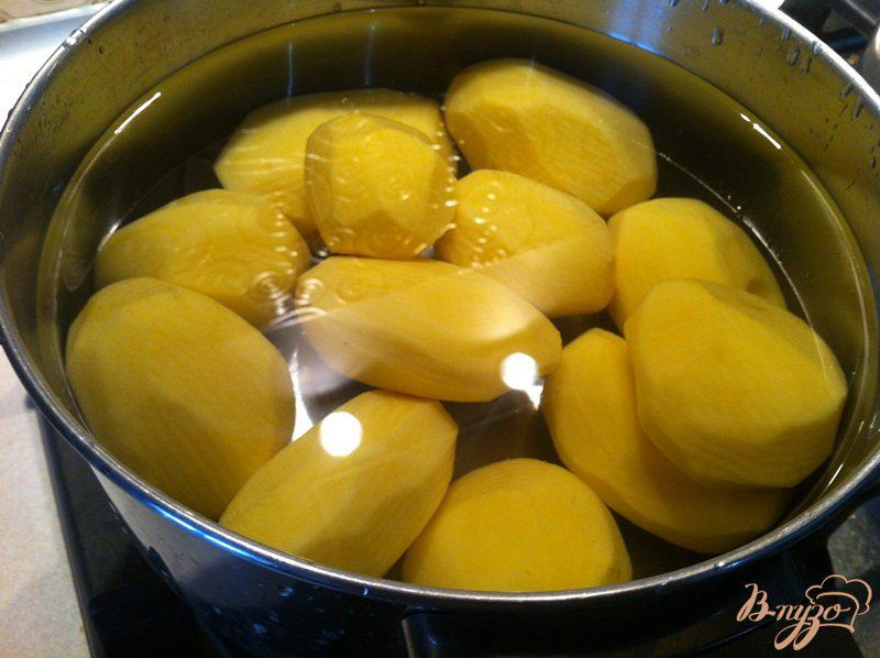 Фото приготовление рецепта: Картофельная бабка в горшочках шаг №1